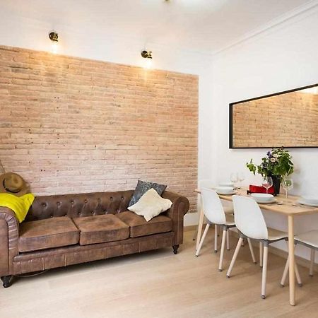 Apartment Eduardo Барселона Екстериор снимка