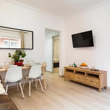 Apartment Eduardo Барселона Екстериор снимка