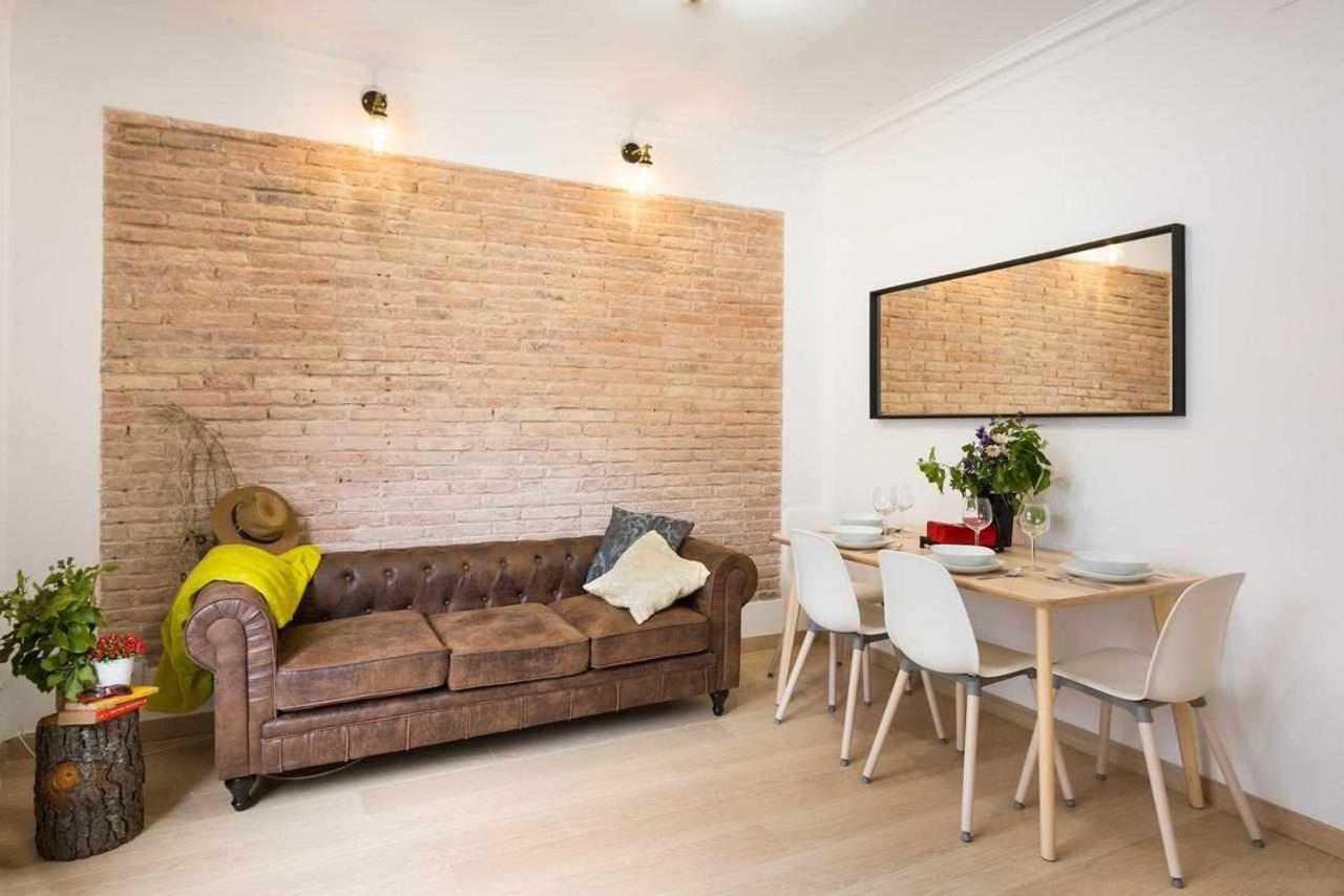 Apartment Eduardo Барселона Екстериор снимка
